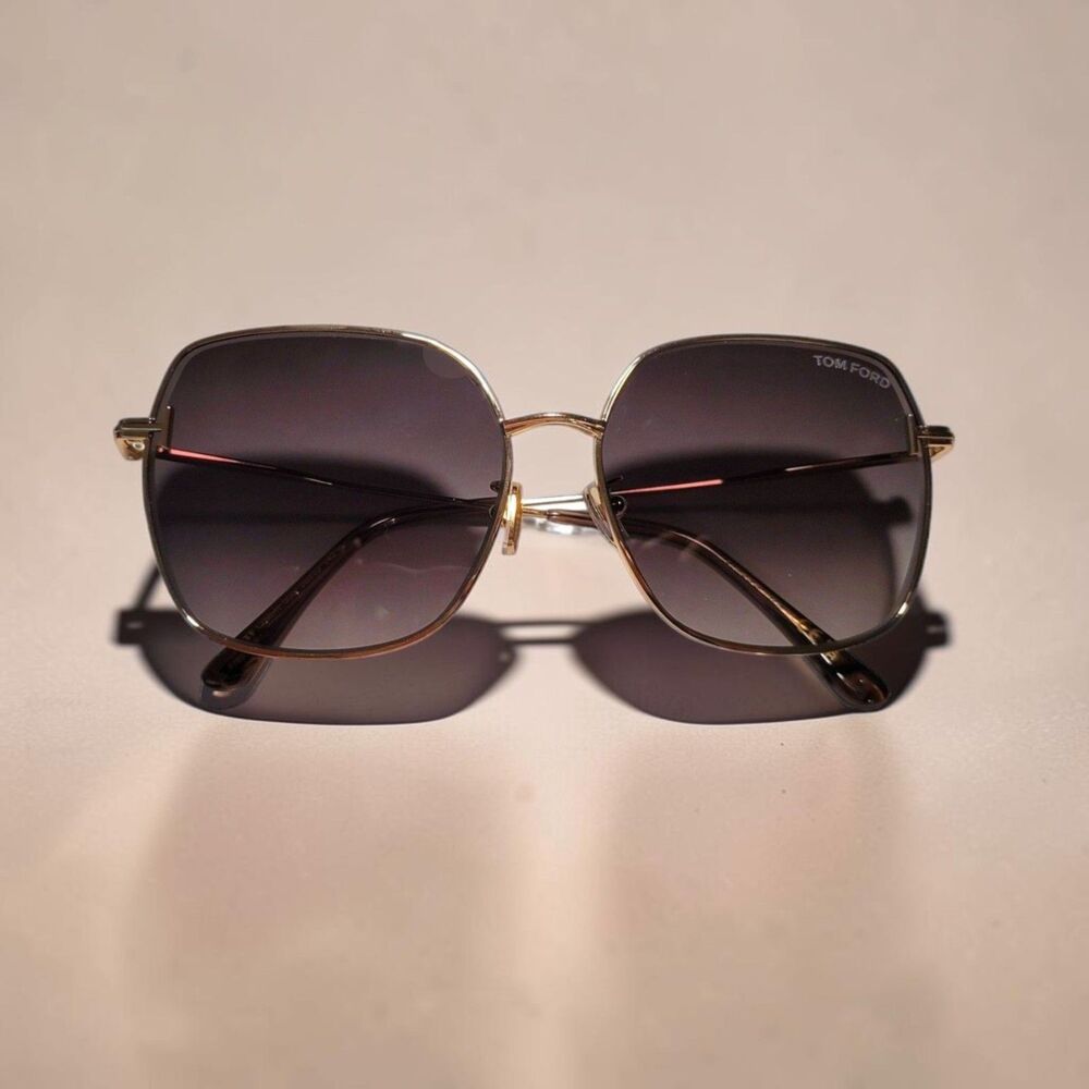 Tom Ford  59MM Square Sunglasses